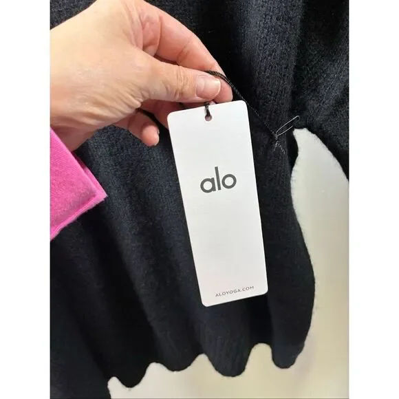 ALO NWT Unisex Wool Cashmere Crewneck in Black Size S